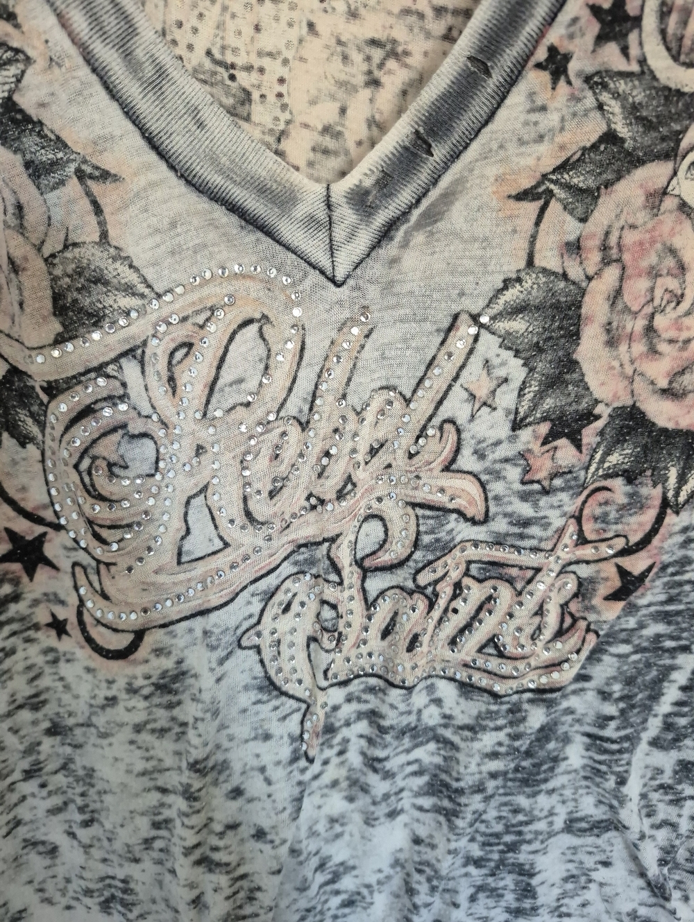 3 For 20!!Rebel Saints Women's Distressed V-Neck Tee in Light Gray & Pink Floral - Picture 3 of 5